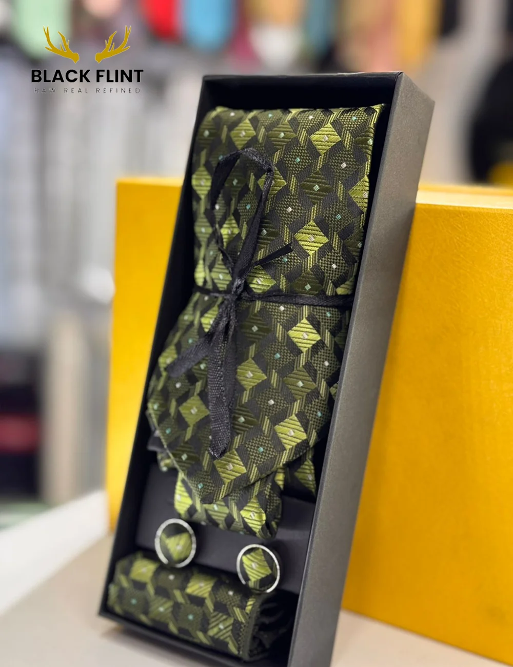 Elegant Designs Tie Gift Set with Matching Cufflinks - Image 10