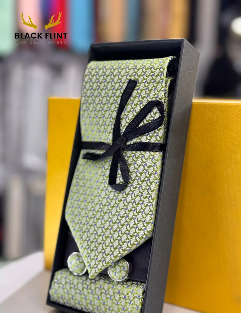 Elegant Designs Tie Gift Set with Matching Cufflinks - Image 5