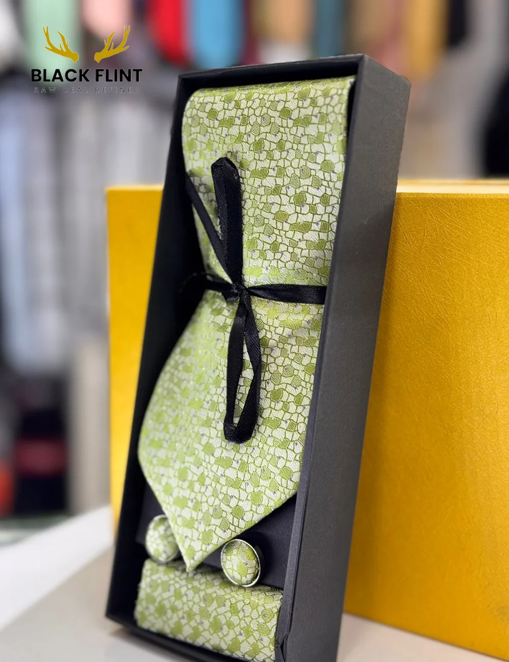 Elegant Designs Tie Gift Set with Matching Cufflinks - Image 2