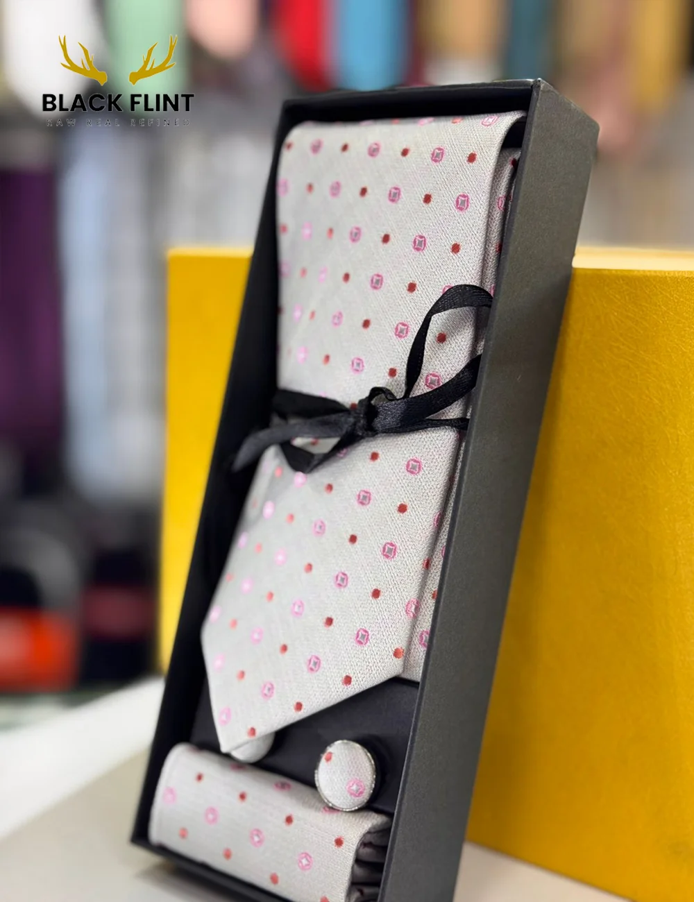 Elegant Designs Tie Gift Set with Matching Cufflinks