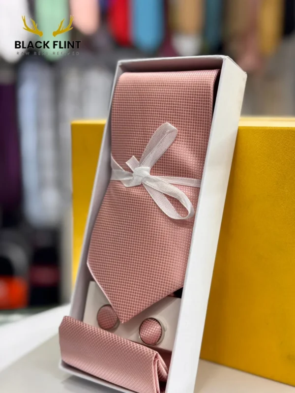 Elegant Tie Gift Set with Matching Cufflinks - Soft Pink