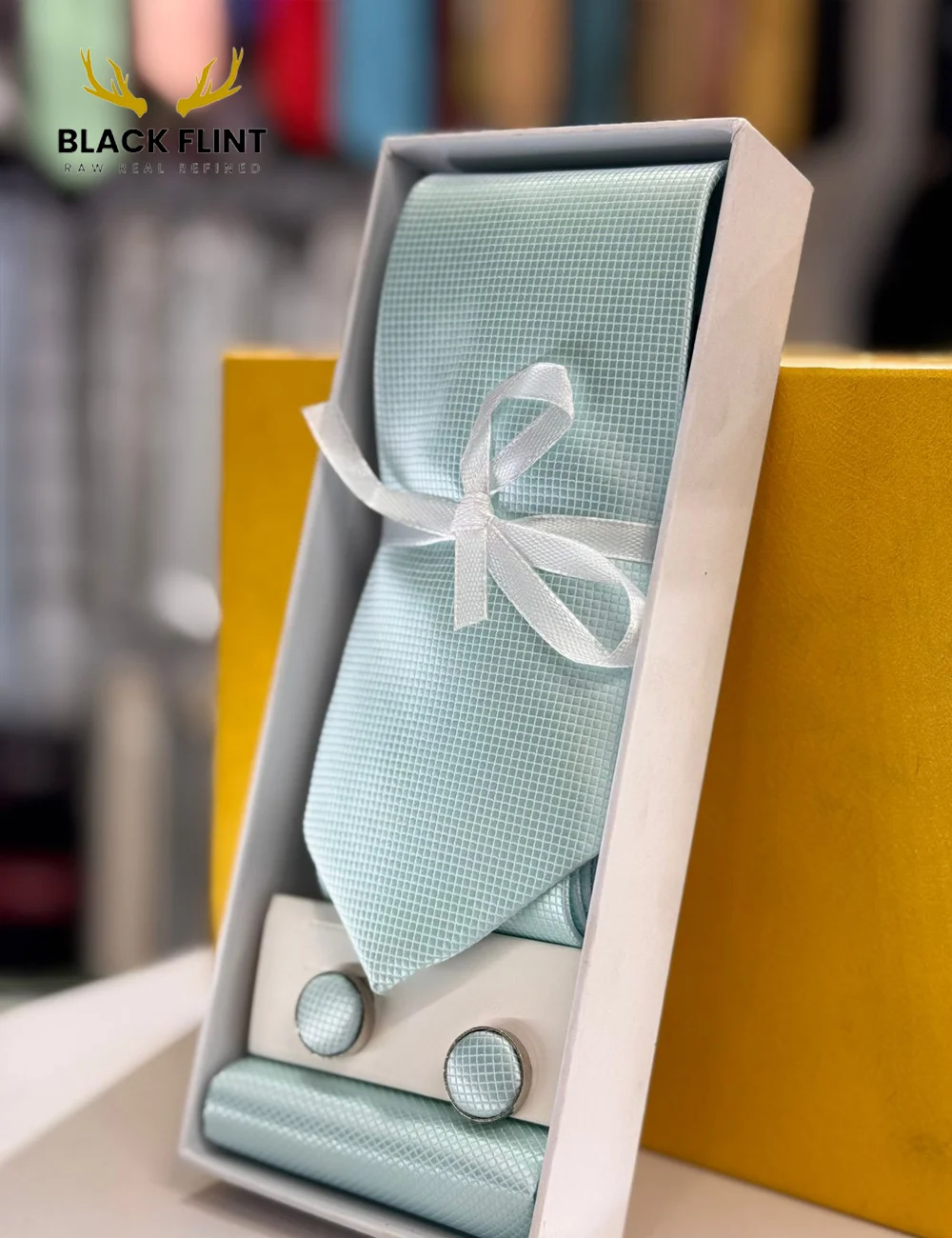 Elegant Tie Gift Set with Matching Cufflinks - Image 8