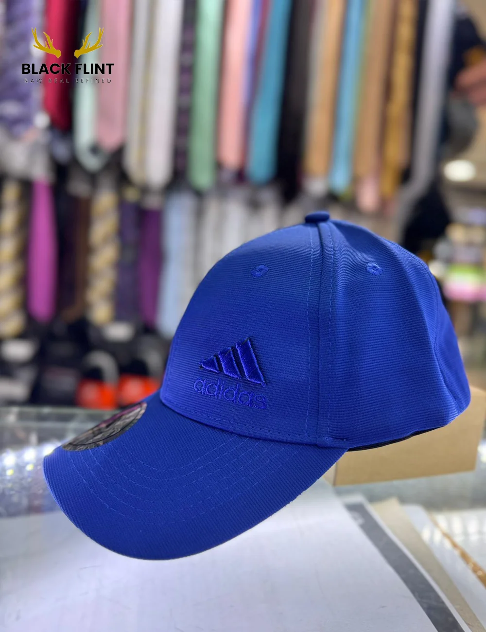 Classic Cap Minimalist Everyday Wear - Image 3